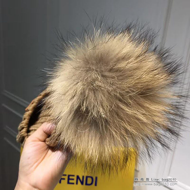FENDI芬迪 火爆跑量款 2018秋冬新款 超保暖毛線帽 LLWJ8486